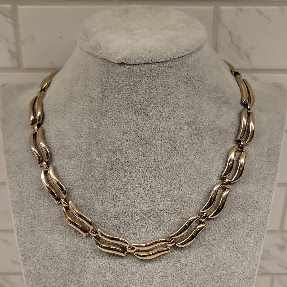 Vintage Monet Goldone Necklace